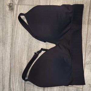 EUC Athleta Women's sz M Adjustable straps Bra w/built-in bra pads